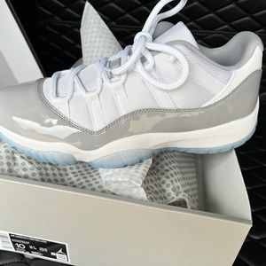 Air Jordan 11 Retro Low